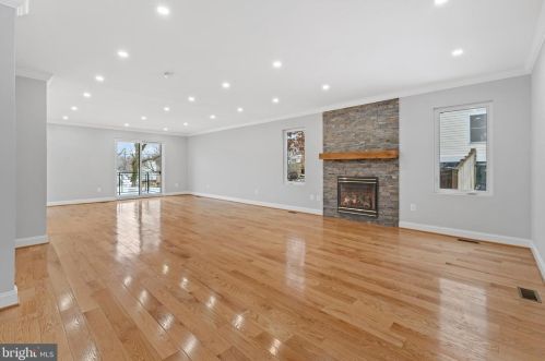 1437 Lawrence St, Washington DC 20017-2911 exterior