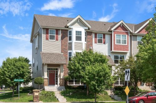 9501 Scott Cir, Minneapolis, MN 55443-3292