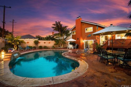 11111 Bixler Cir, Garden Grove, CA 92840-2254