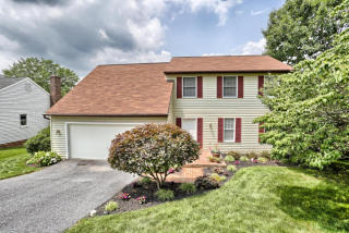 1172 Snapper Dam Rd, Landisville, PA 17538-1546