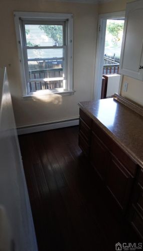 377 William St, Piscataway NJ 08854-6057 exterior