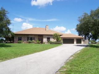 19987 Black Falcon Rd, Town Of Loxahatchee Groves, FL 33470-2575