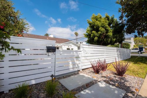 1704 Ebers St, San Diego CA  92107-3504 exterior