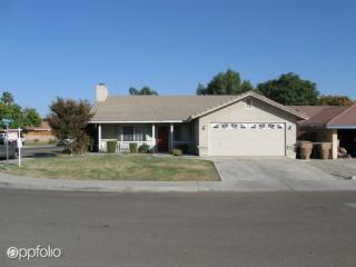 2512 Mimosa St, Bakersfield CA  93308-5606 exterior