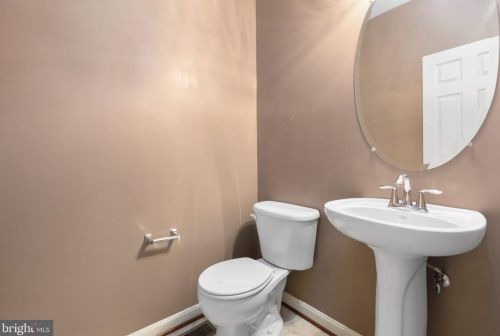 35388 Pheasant Rdg Rd, Locust Grove VA 22508-3109 exterior