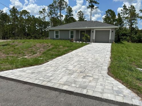 2514 44th St, Lehigh Acres, FL 33976-4759