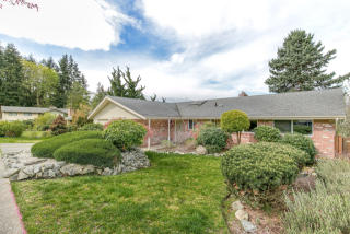 19611 11th Ave, Seattle, WA 98177-2614