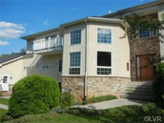 1660 Kevin Dr, Bethlehem, PA 18015-5509