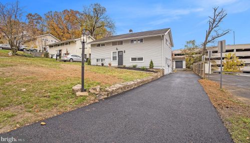 10 Abbeyview Ave, Willow Grove, PA 19090-3310