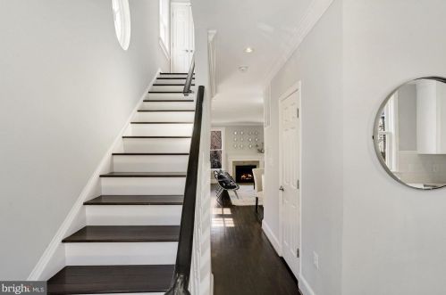1406 Foxhall Rd, Washington, DC 20007-2005