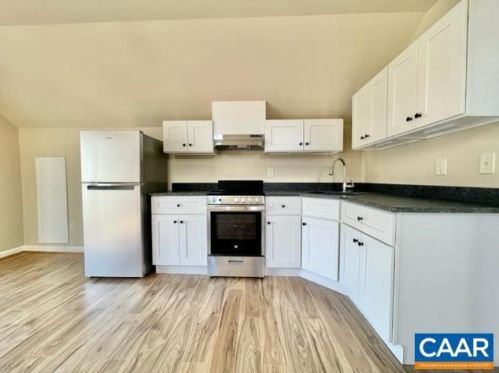 697 Greene Acres Rd, Stanardsville VA  22973-2521 exterior