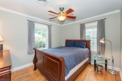17 Kennedy Rd, Greystone Park NJ  07950-2311 exterior