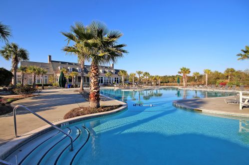 160 Fair Sailing Rd, Mount Pleasant SC  29466-8158 exterior