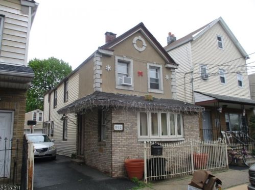 602 3 St, Newark NJ  07107-2625 exterior