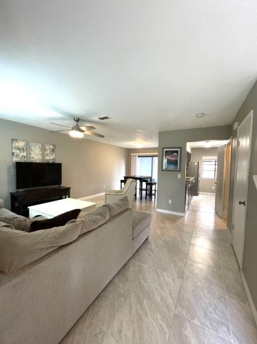 2635 Laser Ct, Orlando, FL 32826-3920