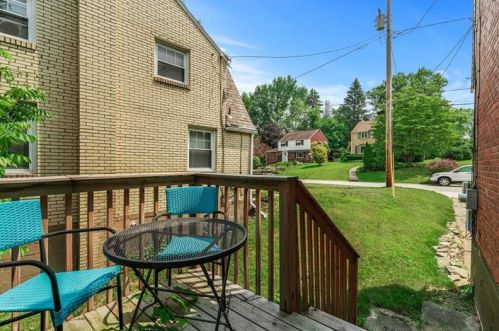 5105 White Oak Dr, Verona PA  15147-1809 exterior
