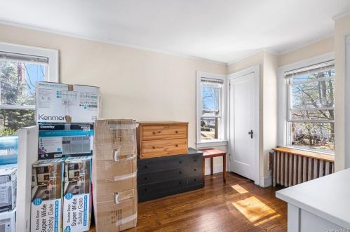 15 Edna St, White Plains NY  10606-2001 exterior