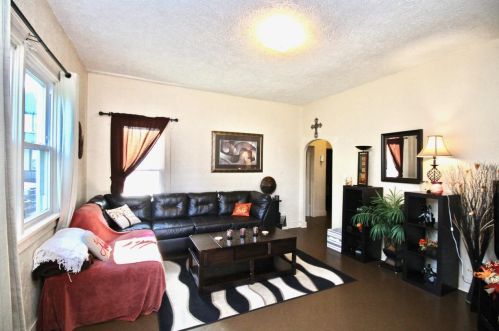 302 Bluff St, Beloit, WI 53511-6136