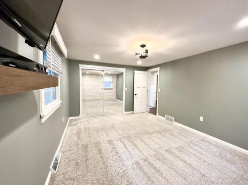 624 Iowa St, Dodgeville WI  53533-1906 exterior