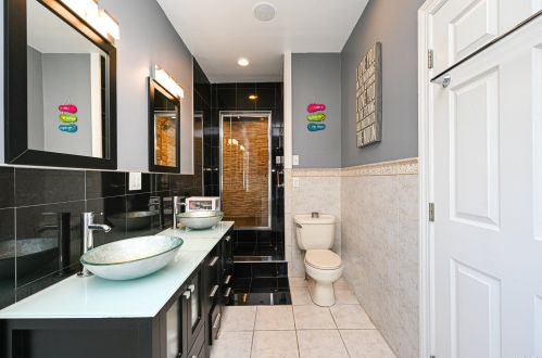 95 Midway St, Babylon NY  11702-4311 exterior