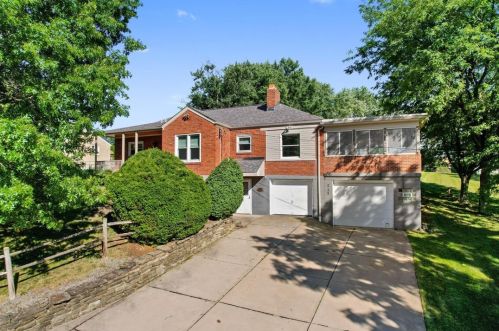 245 Linhart Ln, Pittsburgh, PA 15236-2649
