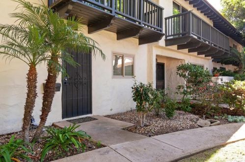 4305 Loma Riviera Ct, San Diego CA 92110-5504 exterior