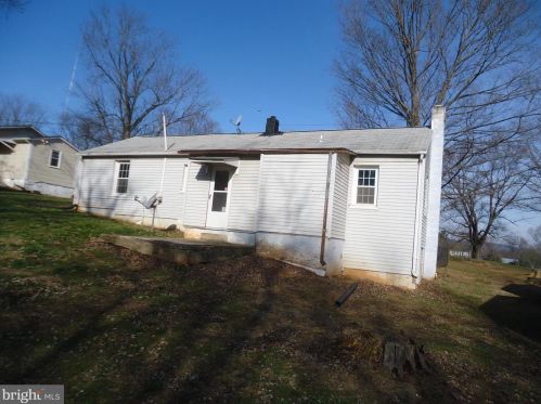 37291 Grass Roots Ln, Purcellville VA  20132-2848 exterior