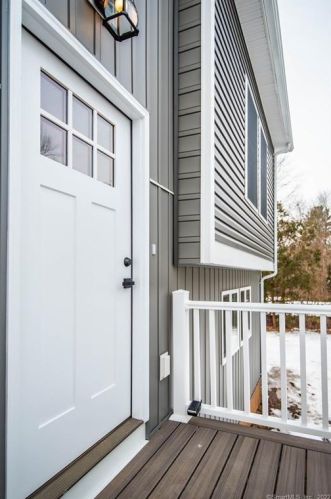 62 Childs St, New Britain, CT 06051-2113