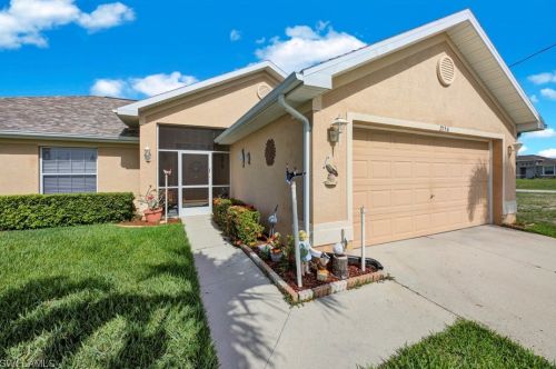 2156 22nd Pl, Cape Coral, FL 33909-4647