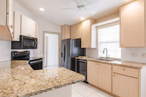 3668 El Segundo Ct, Naples FL 34109-1398 exterior