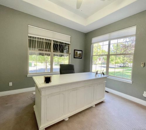 936 Rosemary St, Denver CO 80231-4185 exterior