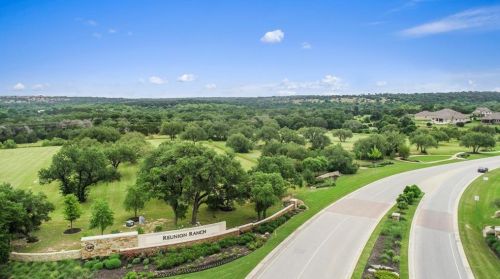 618 Emma Loop, Austin TX 78737-1457 exterior