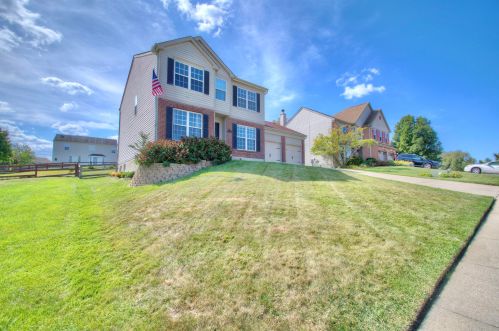 1733 Greatwood Dr, Florence KY  41042-8121 exterior