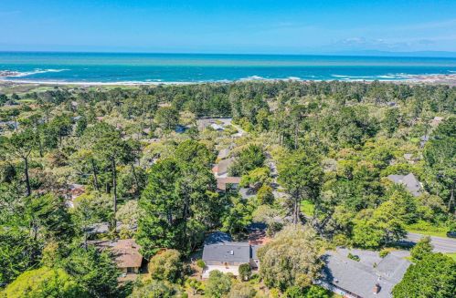2845 Forest Lodge Rd, Pebble Beach CA  93953-2635 exterior