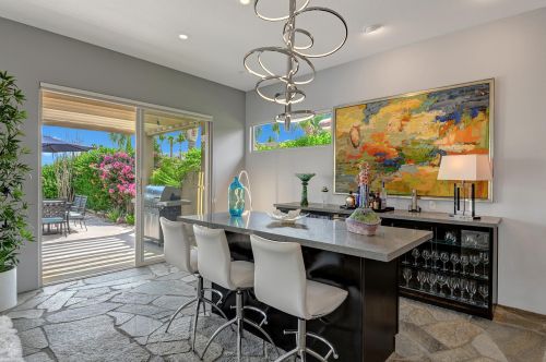 88 Kavenish Dr, Rancho Mirage CA  92270-3247 exterior