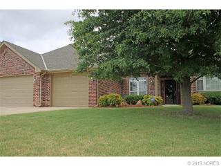 4944 Fairview Rd, Bartlesville, OK 74006-6822