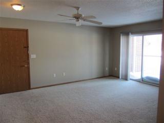 325 51st St, Grand Forks ND  58203-2619 exterior