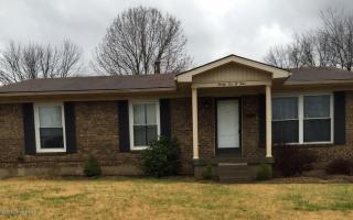 2504 Harness Ct, Louisville, KY 40299-2607