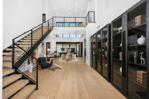 18852 Canyon Crest Dr, Orange CA 92861-2806 exterior