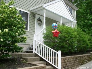 203 Sullivan St, Wurtsboro NY  12790-7960 exterior