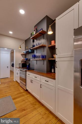 721 Orange St, Lancaster PA  17602-3118 exterior