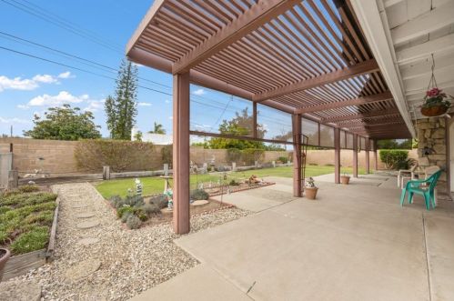 5315 Burlingame Ave, Buena Park CA  90621-1521 exterior