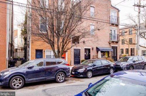 804 6th St, Philadelphia PA  19147-3002 exterior