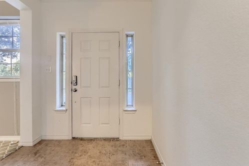 3884 Everwood Ln, Addison, TX 75001-4328