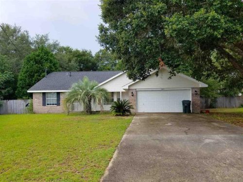 5985 Herlong Dr, Milton, FL 32570-3650