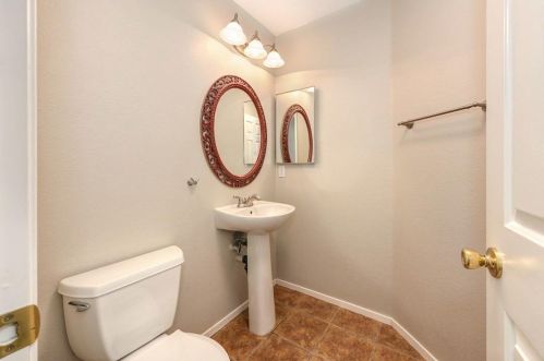 11407 Gold Station Dr, Rancho Cordova CA  95670-6209 exterior