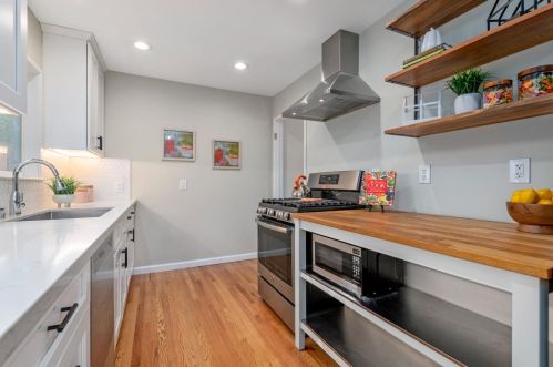 322 Beresford Ave, Redwood City CA  94061-3506 exterior