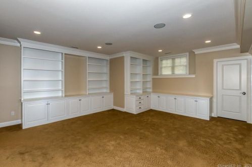 18 Heron Pond Rd, Essex CT  06426-1466 exterior