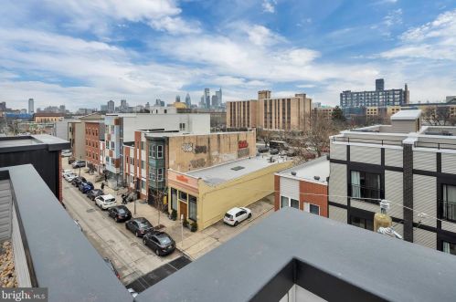 950 6th St, Philadelphia PA  19123-0040 exterior