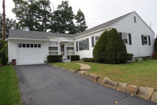 2 Marcy Ln, Plattsburgh, NY 12901-3215